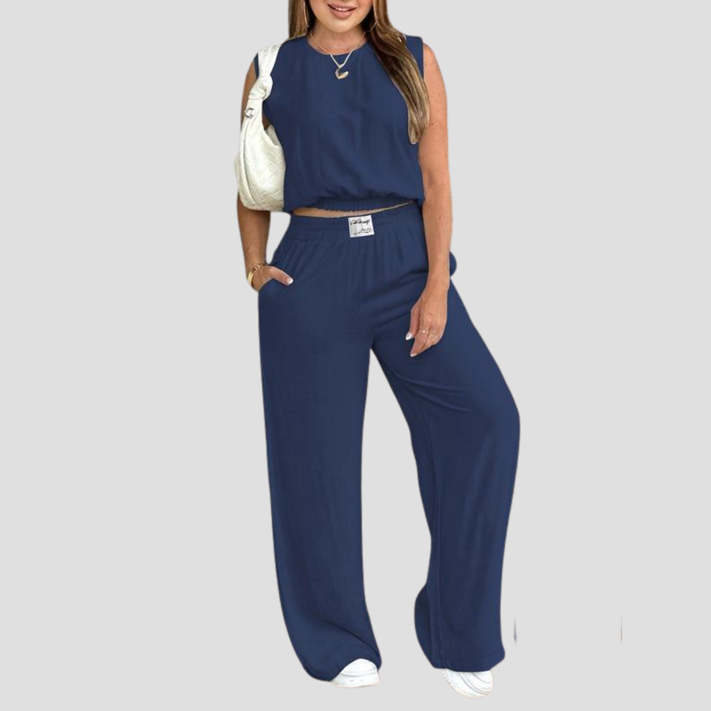 Velluna Minimalist Summer Suit