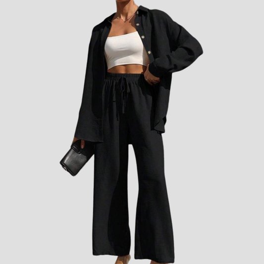 Velluna Chic Buttoned Set